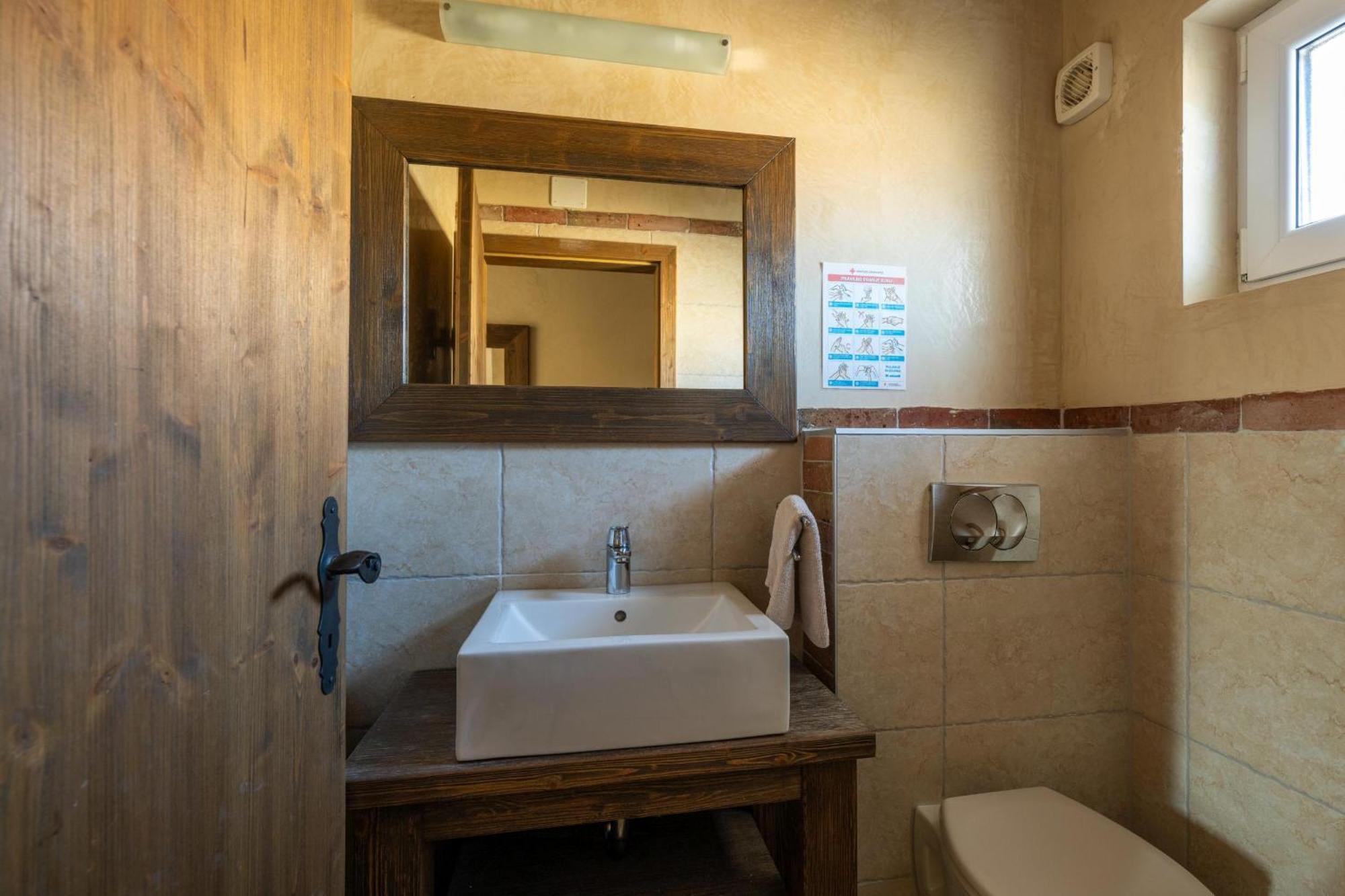 Villa Castagna Near The Sea With Private Pool And Sauna Premantura Exteriér fotografie