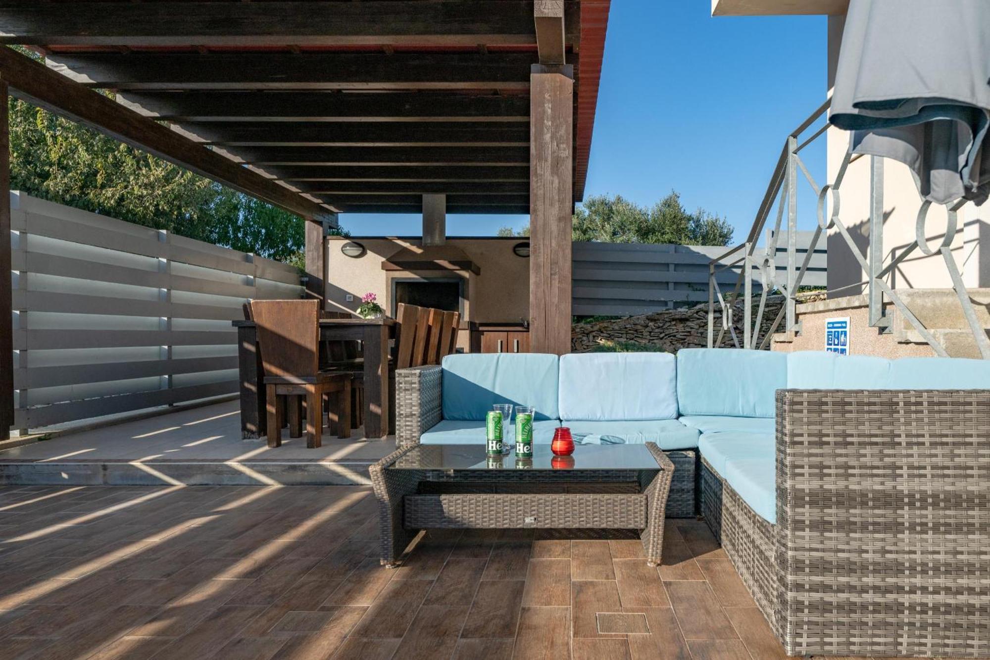 Villa Castagna Near The Sea With Private Pool And Sauna Premantura Exteriér fotografie