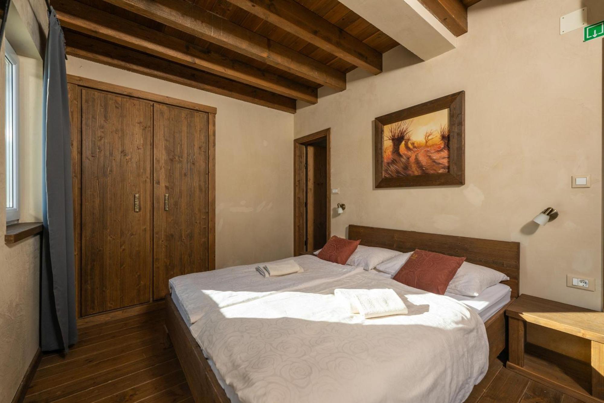 Villa Castagna Near The Sea With Private Pool And Sauna Premantura Exteriér fotografie